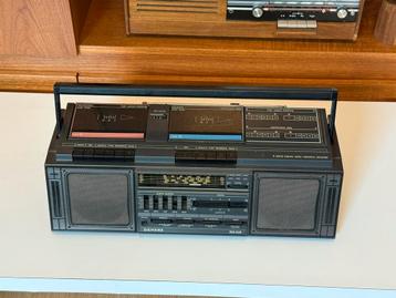 Vintage Siemens RM 836 Radio Cassettedeck beschikbaar voor biedingen