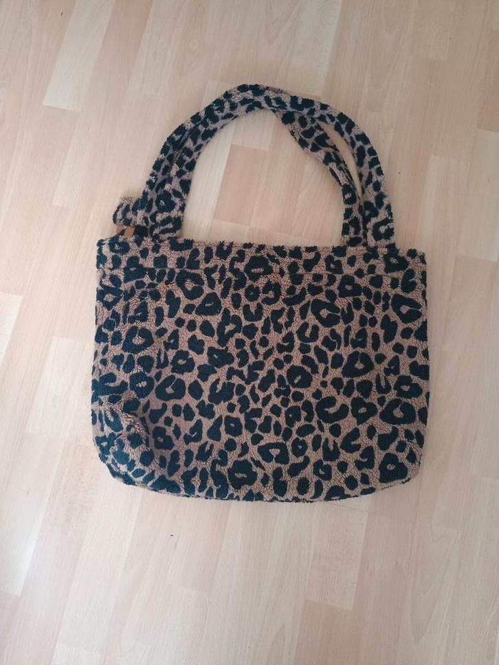 Leuke tas met luipaardprint, Sieraden, Tassen en Uiterlijk, Tassen | Damestassen, Zo goed als nieuw, Handtas, Bruin, Ophalen of Verzenden