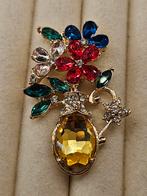 Antiek stijl broche met vaas bloemen., Info@SlatsAntiek.nl, Overige materialen, Vof Slats Antiek, Nieuw
