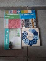 Haakboeken en 1 macramé boek, Ophalen of Verzenden, Album of Boek