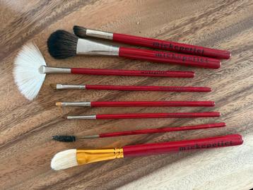 Mieke Petiet make-up penselen 8 stuks beschikbaar voor biedingen