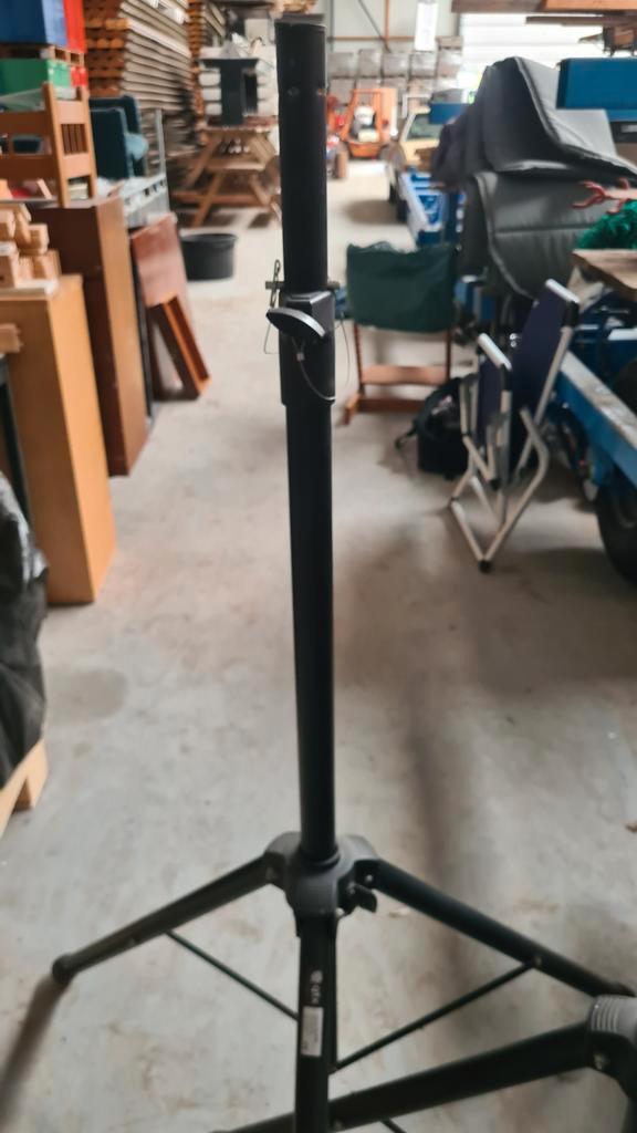 2x QTX Speaker Stand - Geluidsbox Standaard ( per set van 2), Muziek en Instrumenten, Standaards, Zo goed als nieuw, Instrumentstandaard