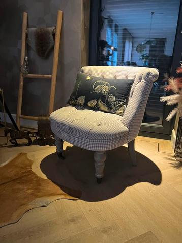 Leuke taupe kleurige fauteuils 2 stuks 