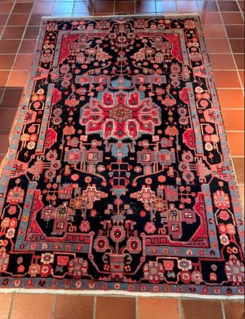 KURDISTAN IRAANS TAPIJT  238 x 150 cm 1984 beschikbaar voor biedingen