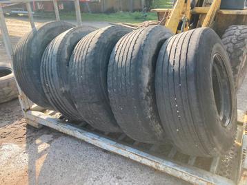 Banden op Velg 385/65 R 22.5 beschikbaar voor biedingen
