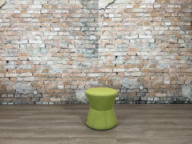 Design On Stock ToiToi groen bij TheReSales, Huis en Inrichting, Banken | Voetenbanken en Poefen, Zo goed als nieuw, Minder dan 50 cm