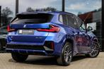BMW X1 SDrive20i M-Sport - 360 CAMERA - HEAD UP - SFEERVERLI, 1525 kg, 156 pk, Met garantie (alle), Blauw