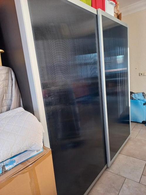 Ikea pax 2 deurs slaapkamer  schuifdeurkast 200 bij 200, Huis en Inrichting, Slaapkamer | Complete slaapkamers, Zo goed als nieuw