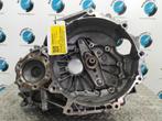 VOLKSWAGEN T-ROC A11 1.0 TSI Style  [TRANS_GEARBOX] 0AJ30004, Ophalen of Verzenden, Gebruikt, Stiba lid