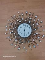 Ams Wandklok met decoratieve Diamanten, Ophalen of Verzenden, Zo goed als nieuw, Analoog, Wandklok