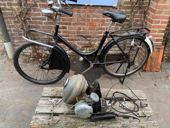 Berini M13 Locomotief Spiegelei met blauw kenteken., Fietsen en Brommers, Brommers | Oldtimers, Overige merken, Maximaal 25 km/u