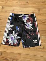 Adidas sportbroek met bloemen maat 42, Kleding | Dames, Maat 42/44 (L), Ophalen of Verzenden
