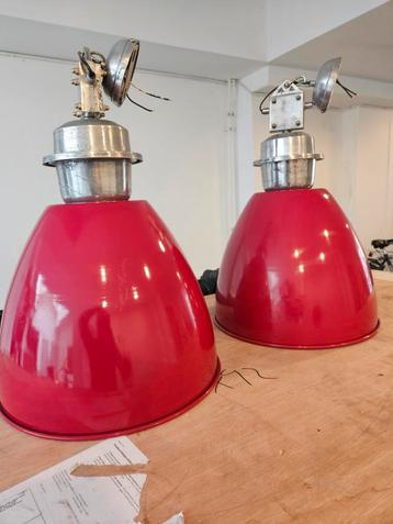 industriële hanglamp  beschikbaar voor biedingen