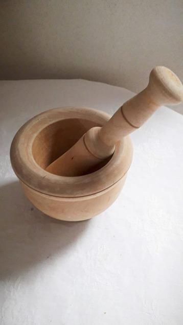 HOUTEN VIJZEL MET STAMPER beschikbaar voor biedingen