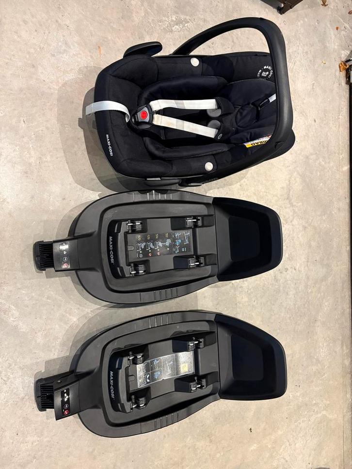 2x Maxi Cosi FamilyFix 3 + Pebble Pro, Kinderen en Baby's, Autostoeltjes, Gebruikt, Maxi-Cosi, 0 t/m 13 kg, Isofix, Zijbescherming
