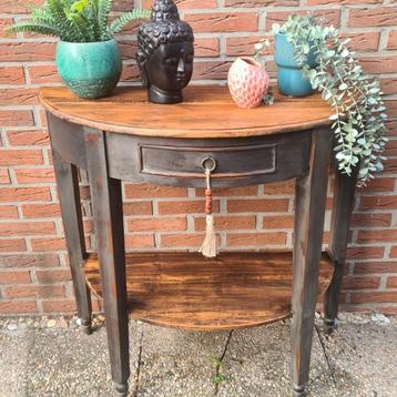 Stoer & Sober Hoffz halfronde sidetable met kralenhanger  beschikbaar voor biedingen
