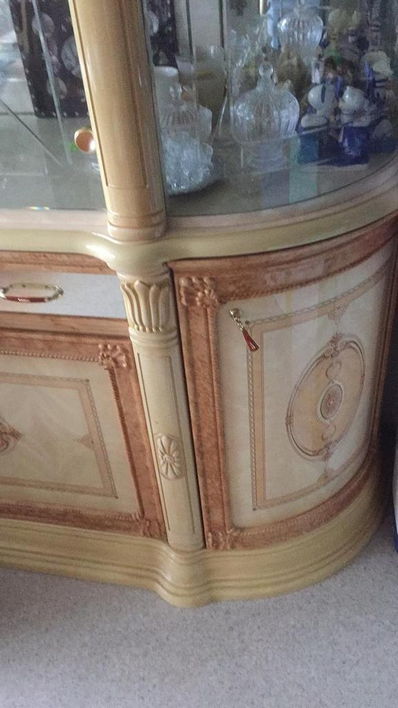 Italiaanse Meubel set, Huis en Inrichting, Kasten | Dressoirs, Zo goed als nieuw, 50 tot 75 cm, Ophalen