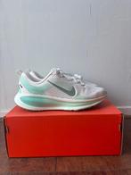 Nike Vomero 18 maat 35.5, Jongen of Meisje, Schoenen, Nieuw, Ophalen of Verzenden