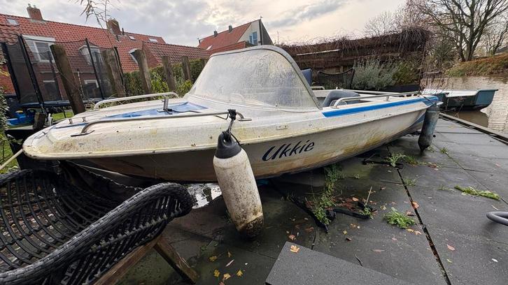 Leuk bootje met motor, Watersport en Boten, Motorboten en Motorjachten, Gebruikt, Polyester, Tot 6 meter, Benzine, Buitenboordmotor