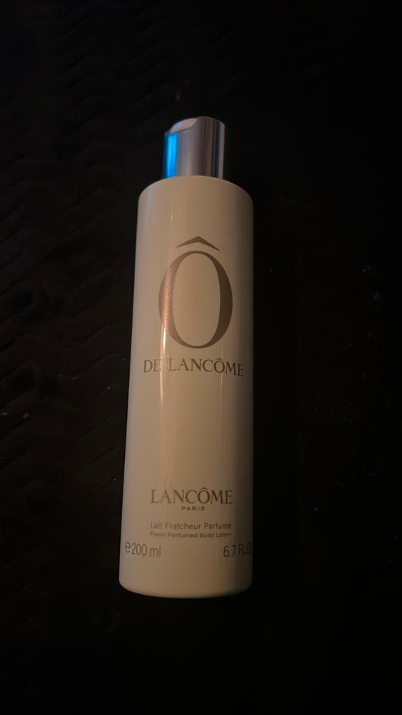 Lancôme Ô de Lancôme Bodylotion 200ml, Sieraden, Tassen en Uiterlijk, Uiterlijk | Lichaamsverzorging, Nieuw, Bodylotion, Crème of Olie