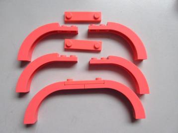 nr. 7629, 6 halve boogstenen met verbindingsplaatje. beschikbaar voor biedingen