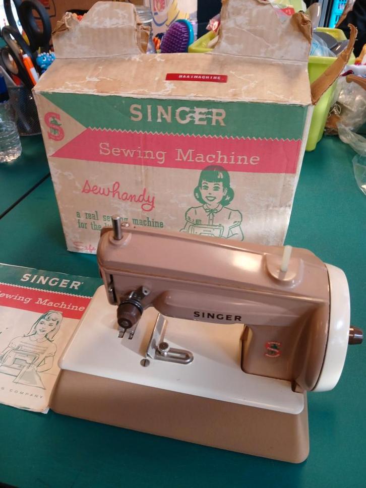 Vintage Singer Kinder Naaimachine, Hobby en Vrije tijd, Naaimachines en Toebehoren, Ophalen of Verzenden