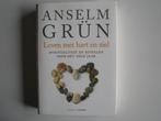 Anselm Grün -Leven met hart en ziel(8955/58-47), Ophalen of Verzenden, Zo goed als nieuw, Spiritualiteit algemeen, Achtergrond en Informatie