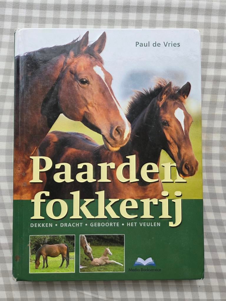 Paardenfokkerij boek door Paul de Vries, Ophalen of Verzenden, Gelezen, Overige onderwerpen, Paul de Vries