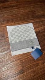 Nieuwe grijze LV muts, Kleding | Dames, Hoeden en Petten, Ophalen of Verzenden, Nieuw, One size fits all, Hoed