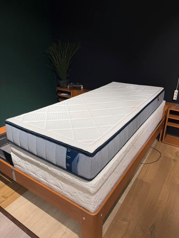 Auping Evolve matras NIEUW! 90/210 50% korting! Laatste!, Huis en Inrichting, Slaapkamer | Matrassen en Bedbodems, Zo goed als nieuw