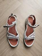 Quechua sandalen maat 41, Beige, Nieuw, Quechua, Sandalen of Muiltjes