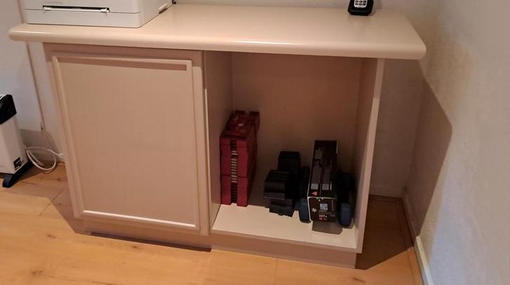 Dressoir hout, Huis en Inrichting, Kasten | Dressoirs, Gebruikt, 100 tot 150 cm, 25 tot 50 cm, Ophalen