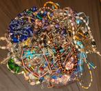 Enorme berg mooie glazen kralen om veel nieuw moois te maken, Verzenden, Zo goed als nieuw, Kraal