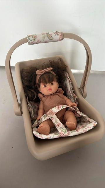 Minikane pop met reiswieg/maxi cosi beschikbaar voor biedingen