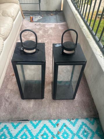 Zwarte Metalen Lantaarns (2 stuks) beschikbaar voor biedingen