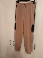 Mooie Adidas broek, Maat 38/40 (M), Beige, Ophalen of Verzenden, Zo goed als nieuw