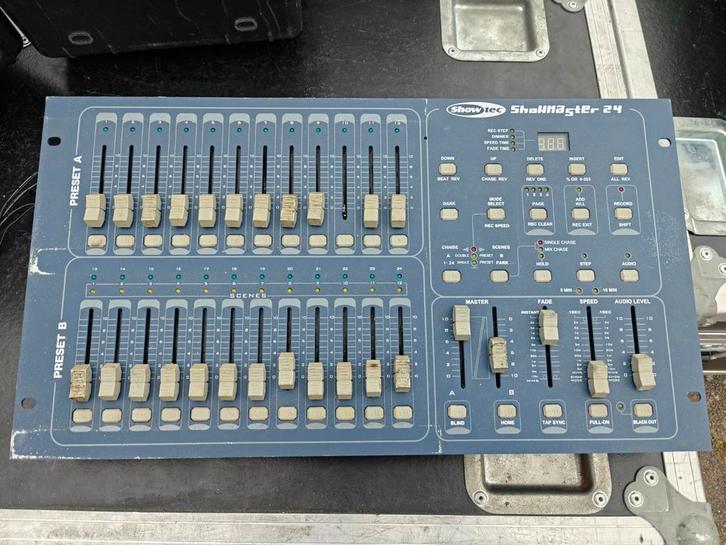 Showtec Showmaster 24, Muziek en Instrumenten, Licht en Laser, Gebruikt, Licht, Ophalen of Verzenden
