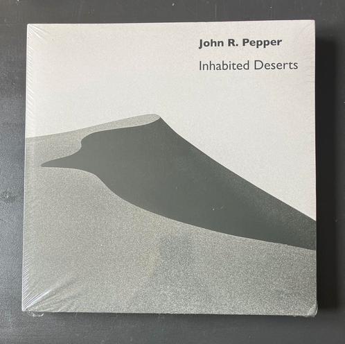 John R. Pepper - Inhabited Deserts (NIEUW), Boeken, Kunst en Cultuur | Fotografie en Design, Nieuw, Fotografen, Ophalen of Verzenden