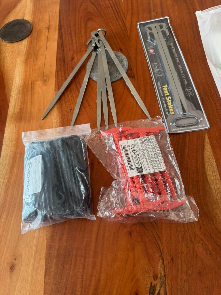 Lot van 4 zakken roestvrijstalen haringen nieuw ongebruikt., Ophalen of Verzenden, Nieuw