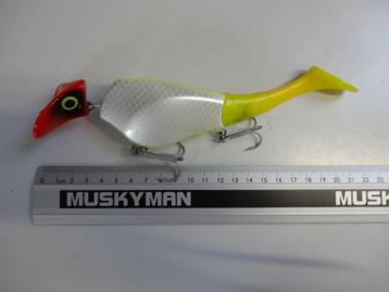 Kunstaas: Headbanger Shad Floating pluggen beschikbaar voor biedingen