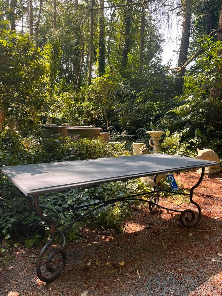 *gietijzer Tafel smeedijzer Hardsteen Tuintafel antiek stijl, Antiek en Kunst, Antiek | Meubels | Tafels, Ophalen