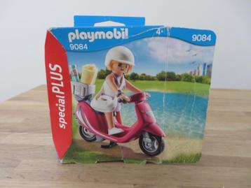 Playmobil 9084 zomers meisje strandmeisje met scooter beschikbaar voor biedingen