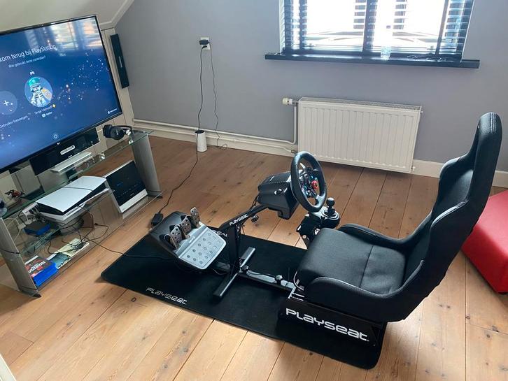 Playseat Evolution complete set inclusief stuur + pedalen, Spelcomputers en Games, Spelcomputers | Sony PlayStation Consoles | Accessoires