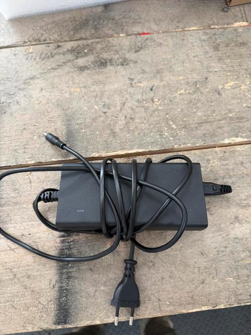 Originele accu oplader Ouxi V8 H9 v20 48V, Fietsen en Brommers, Fietsaccessoires | Fietsaccu's, Nieuw, Ophalen of Verzenden