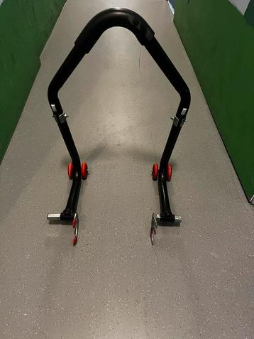 Universele motorbok beschikbaar voor biedingen