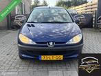 Peugeot 206 1.4 Gentry inruilkoopje ! met lange apk, Voorwielaandrijving, 4 cilinders, Elektrische ramen, Blauw