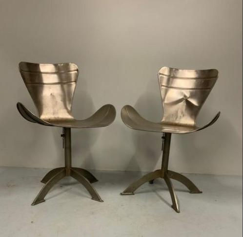 2 Unieke vintage super stoere stalen design stoelen, Huis en Inrichting, Stoelen, Twee, Metaal, Ophalen of Verzenden