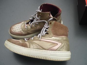 RED RAG leren sneakers maat 37 beschikbaar voor biedingen