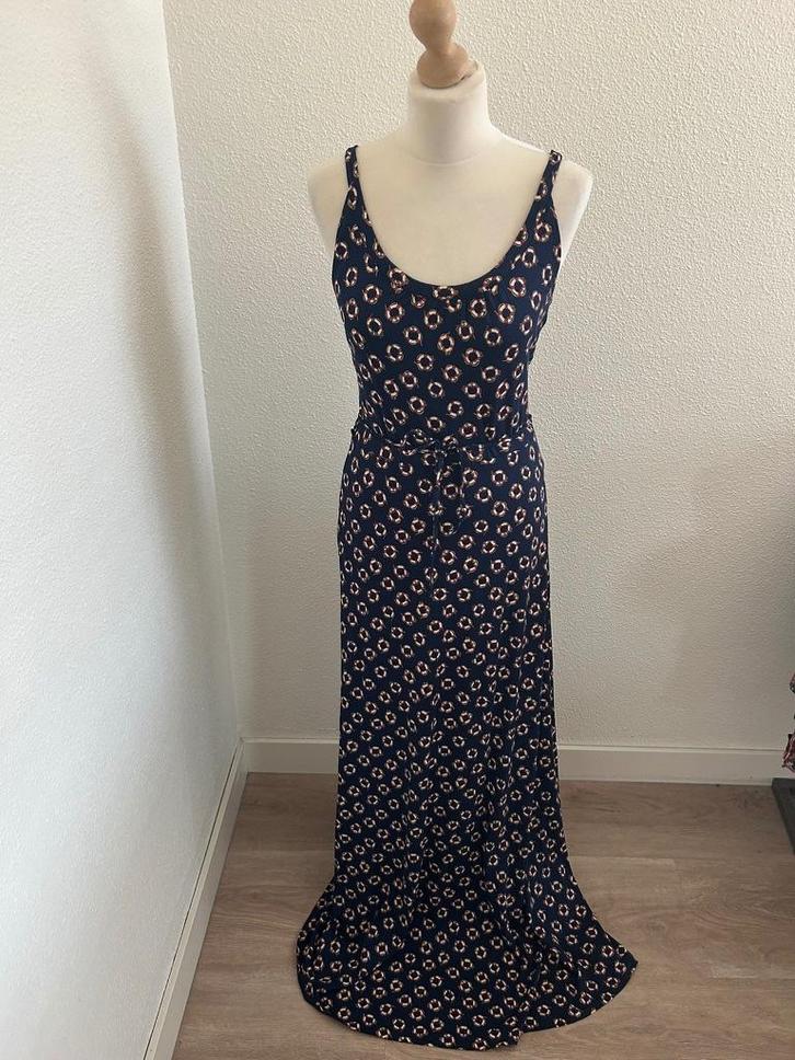 King Louie maat L maxi lange marine jurk 2129, Kleding | Dames, Jurken, Zo goed als nieuw, Maat 42/44 (L), Blauw, Onder de knie