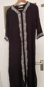 Jurk/ jeleba katoen zwart met Marokkaanse borduursels, Kleding | Dames, Ophalen of Verzenden, Zo goed als nieuw, Zwart, Overige typen